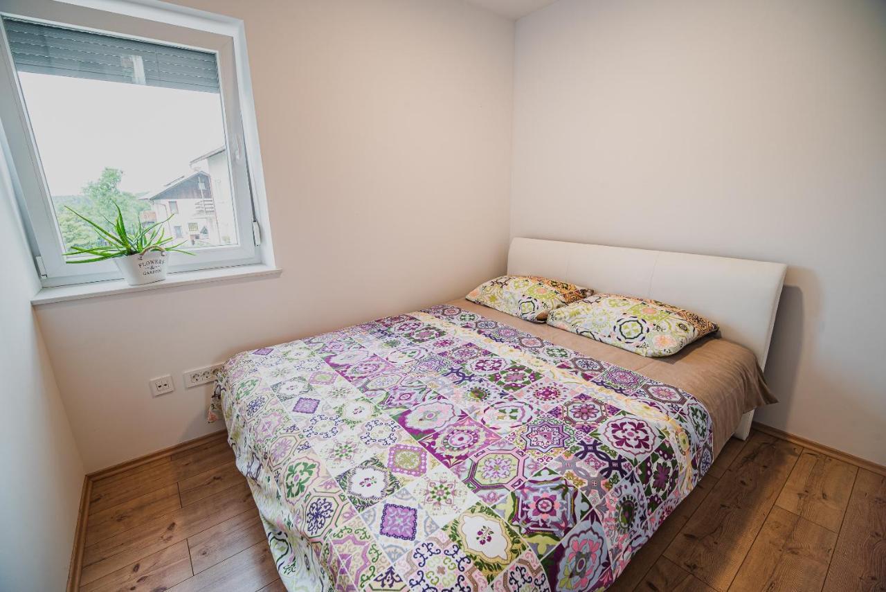 פרדבור Apartments Rozalija מראה חיצוני תמונה