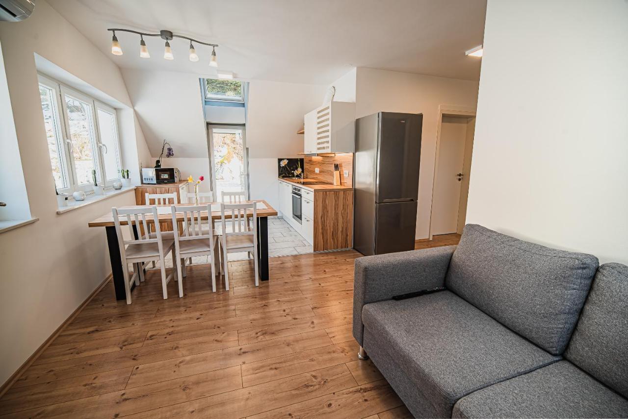 פרדבור Apartments Rozalija חדר תמונה