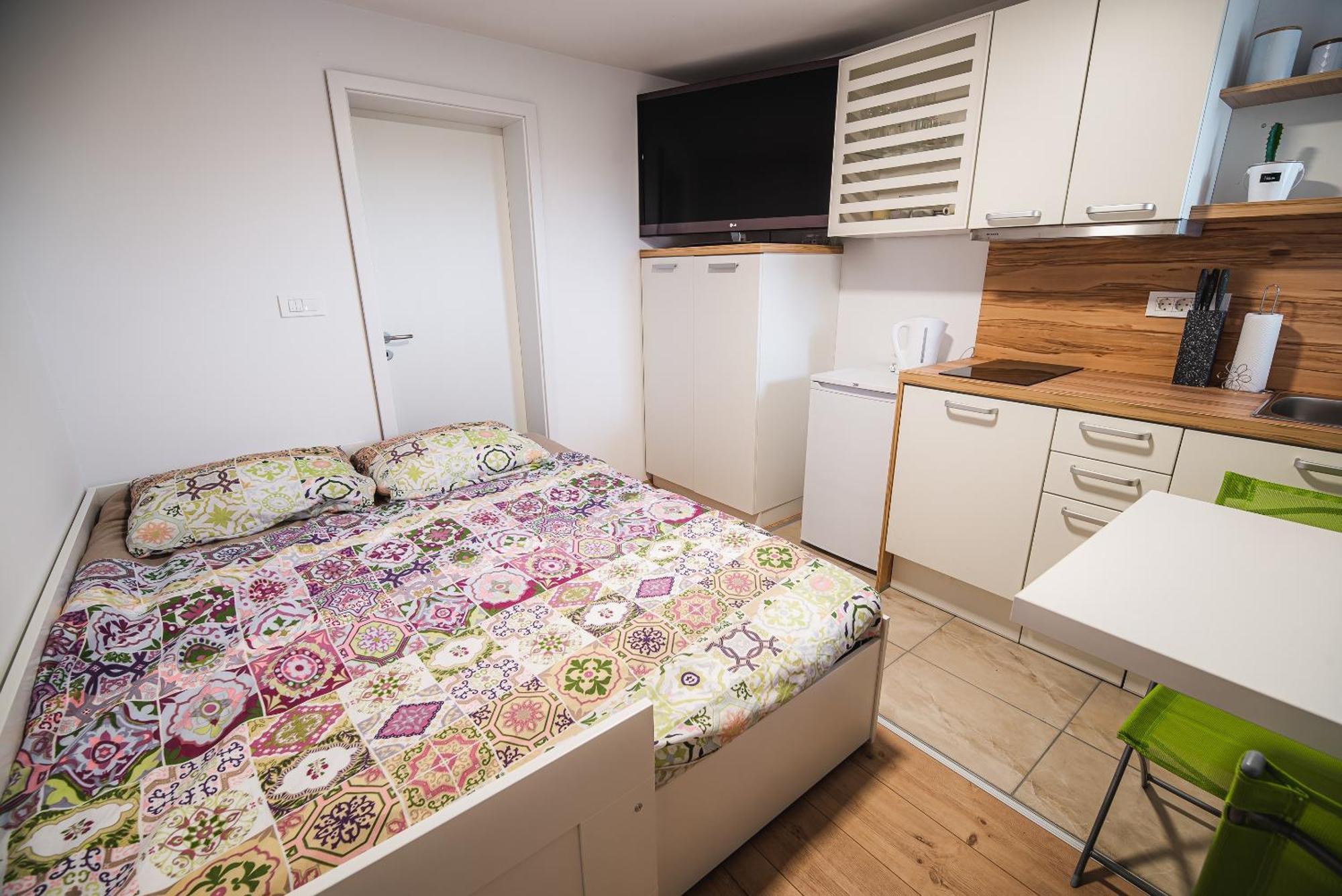 פרדבור Apartments Rozalija חדר תמונה